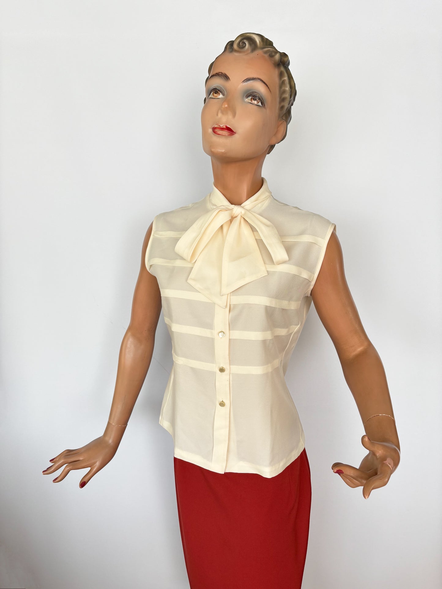 1950s/1960s Pussy Bow Blouse | Medium/Large