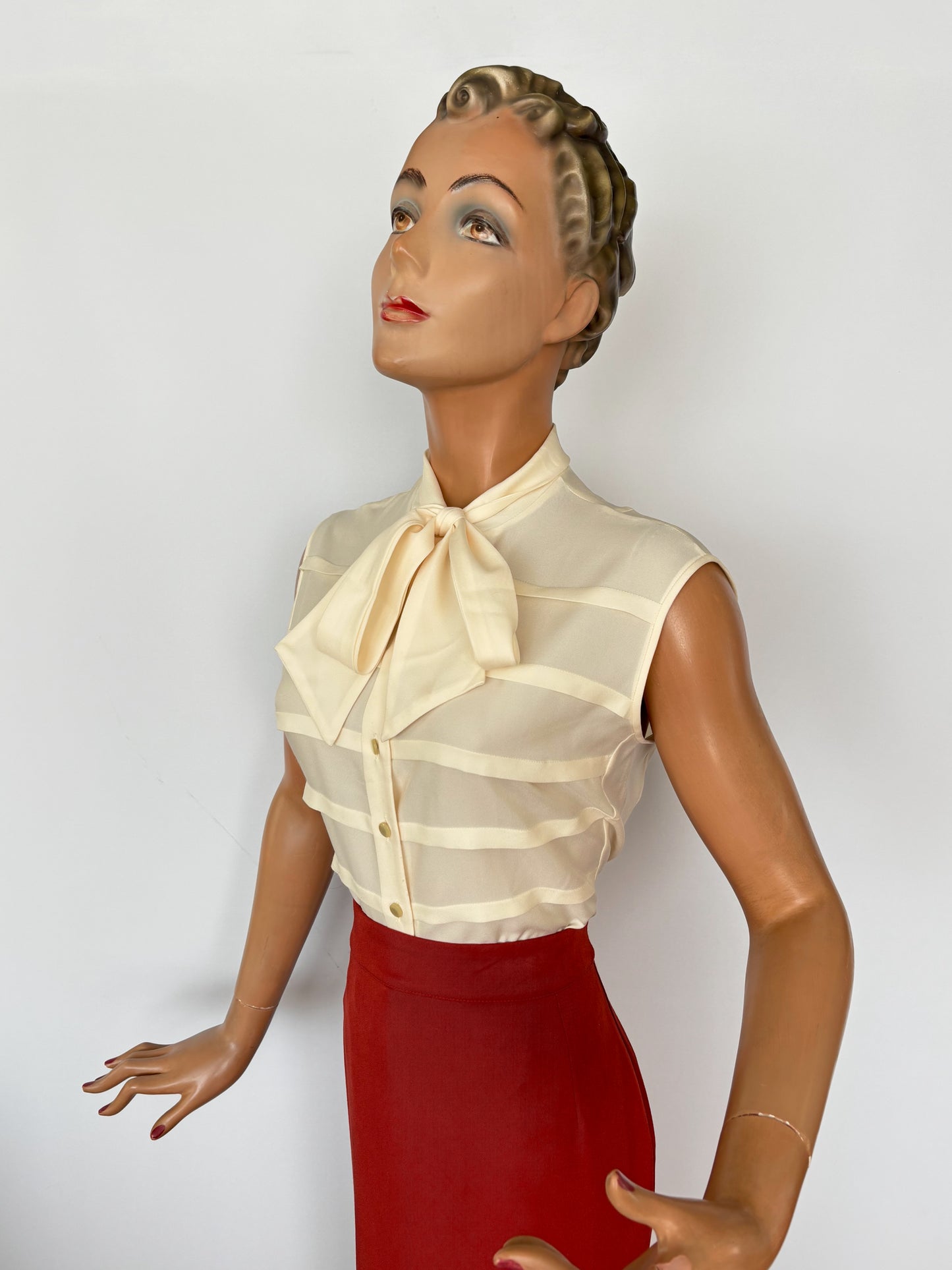 1950s/1960s Pussy Bow Blouse | Medium/Large