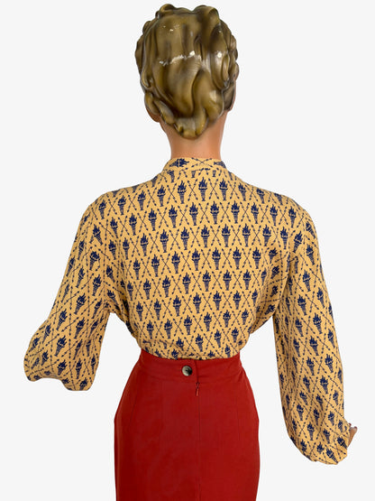 M/L | 1950s Torches and Arrows Novelty Print Blouse