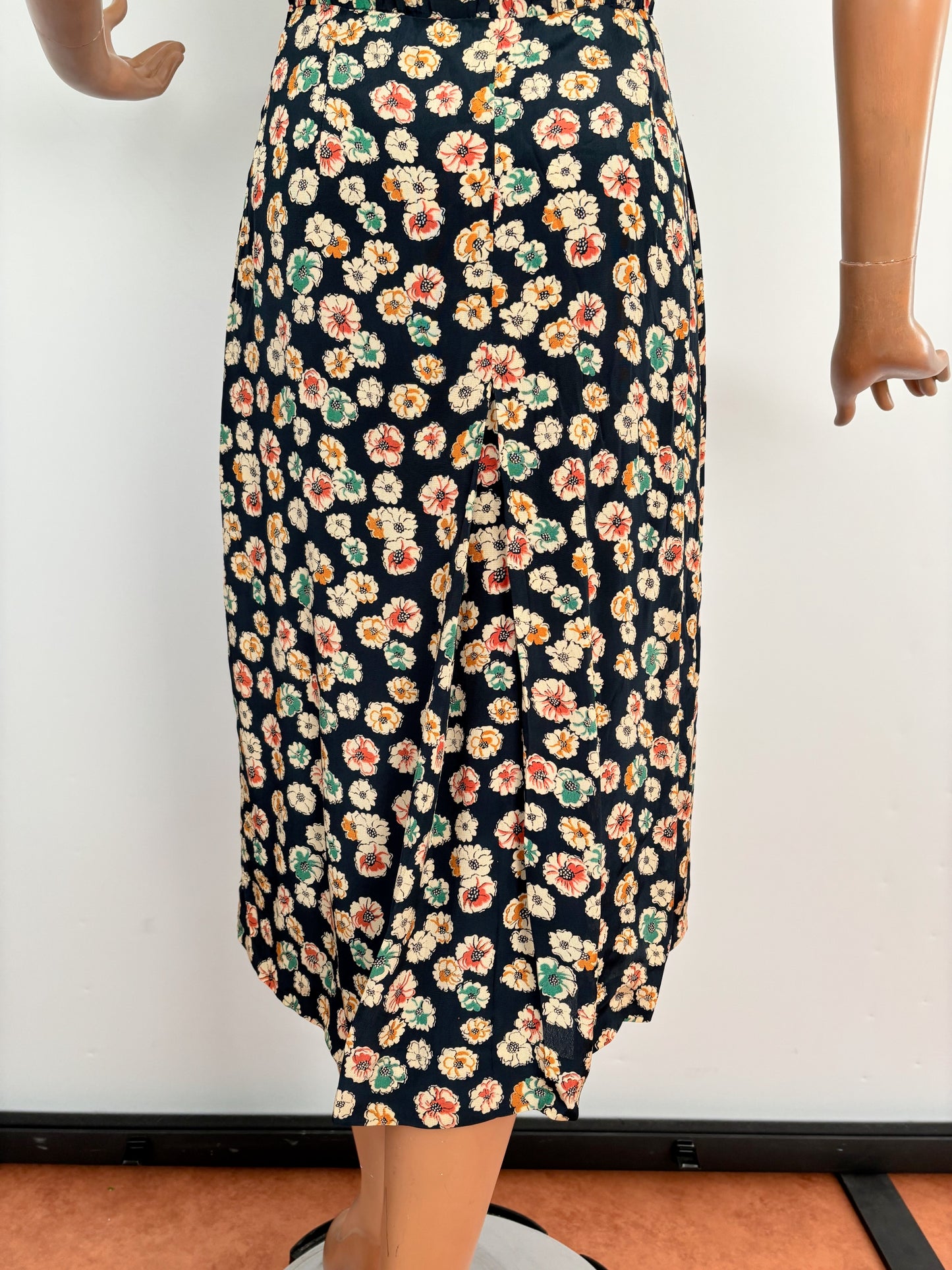 S | 1940s Rayon Floral Dress