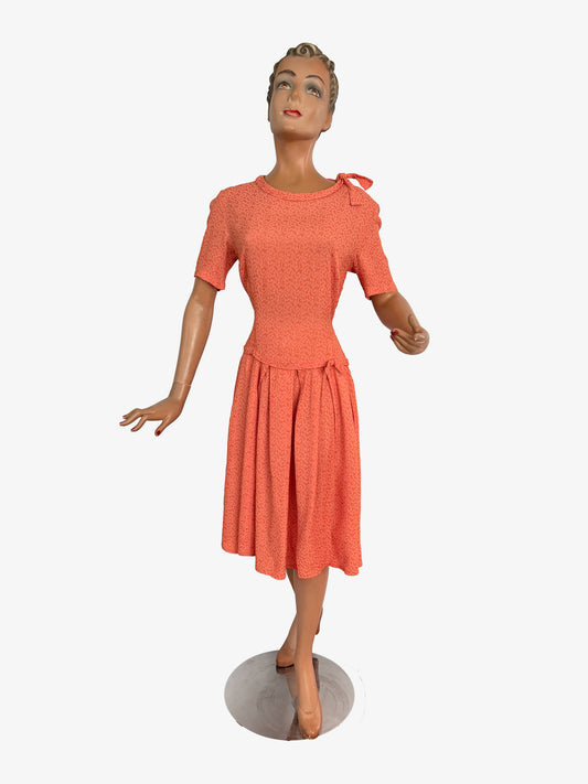 M | 1950s Crepe Day Dress With Shoulder Bow