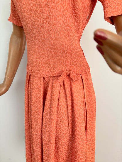 M | 1950s Crepe Day Dress With Shoulder Bow