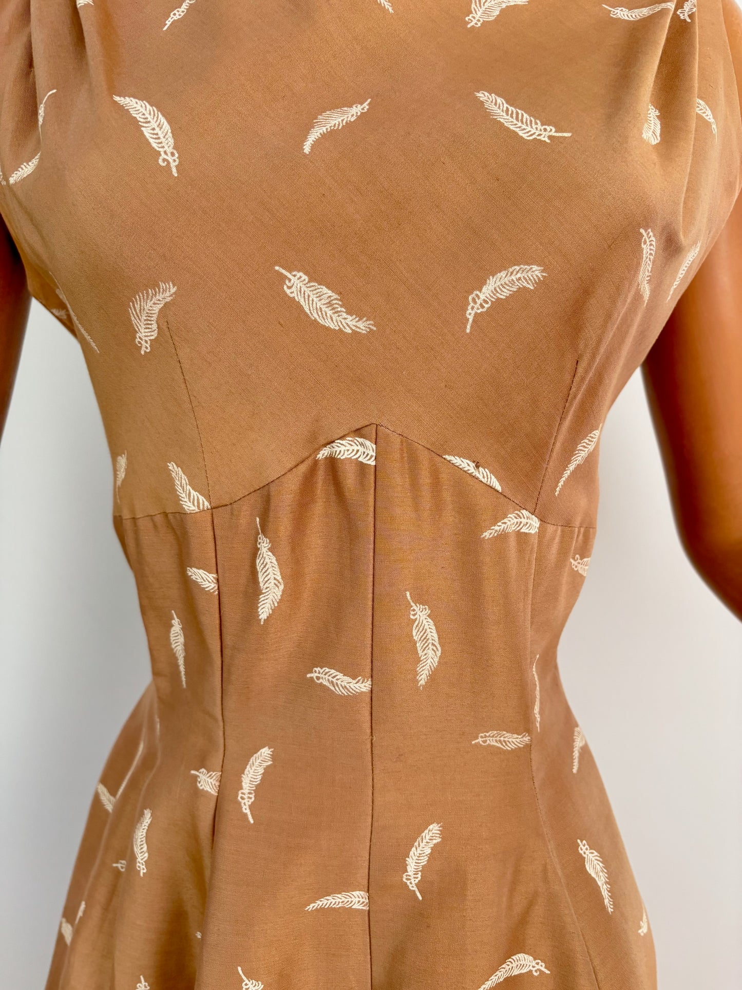 M | 1950s Feather Print Poplin Dress