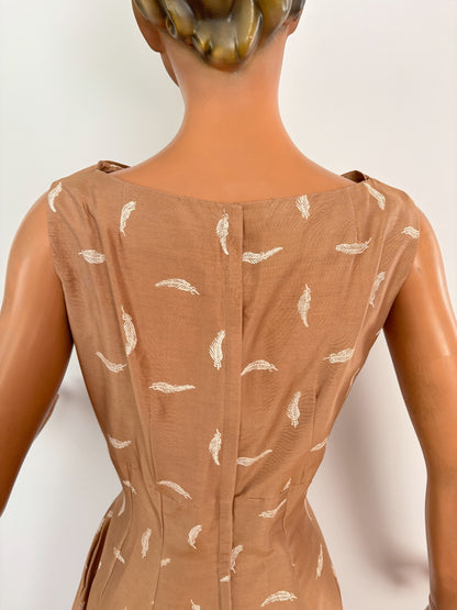 M | 1950s Feather Print Poplin Dress
