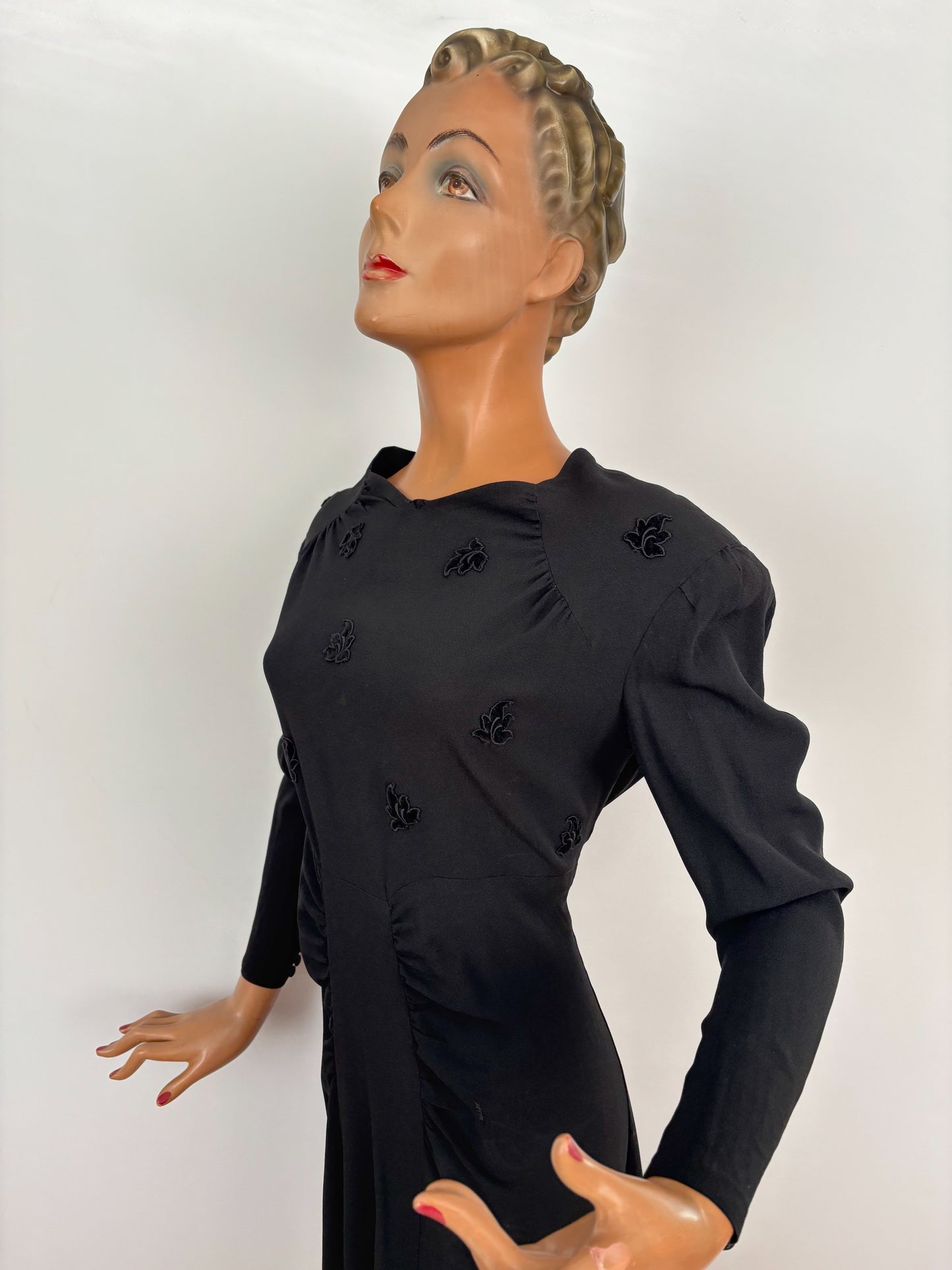 L | 1940s Black Crepe Dress With Appliqué Bodice