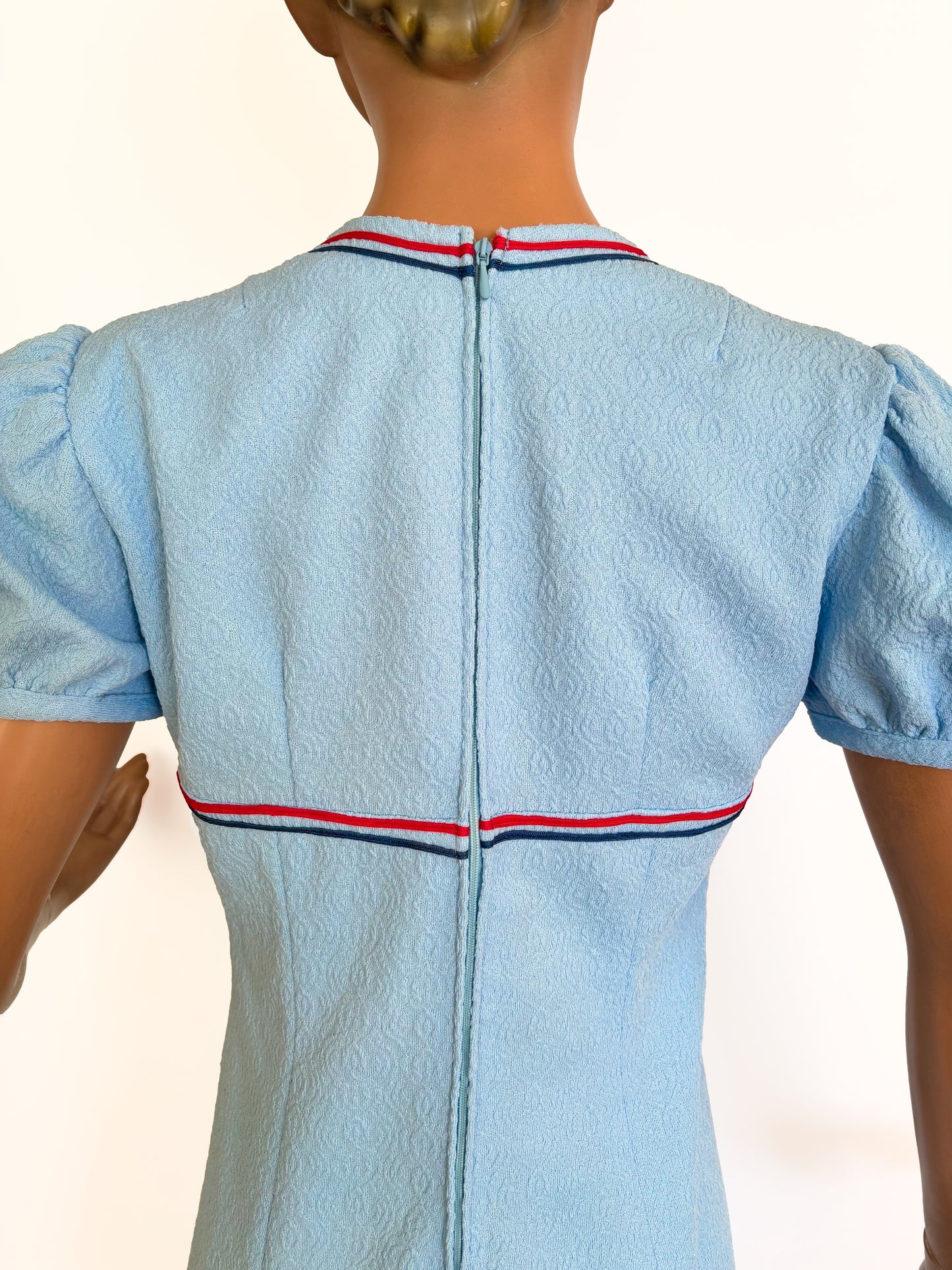 M | 1960s Mod Mini Dress Light Blue With Red And Navy Trim