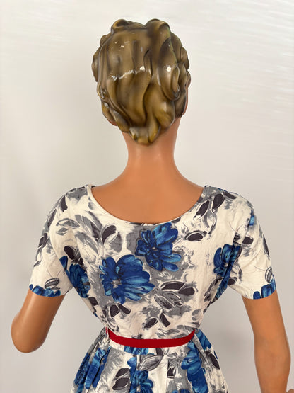 M | 1950s Cotton Poplin Floral Dress