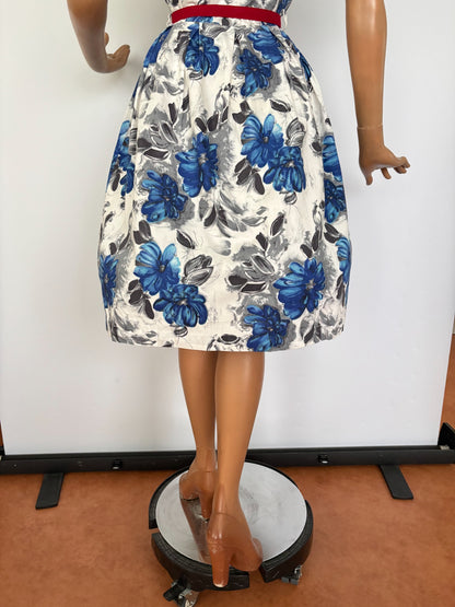 M | 1950s Cotton Poplin Floral Dress