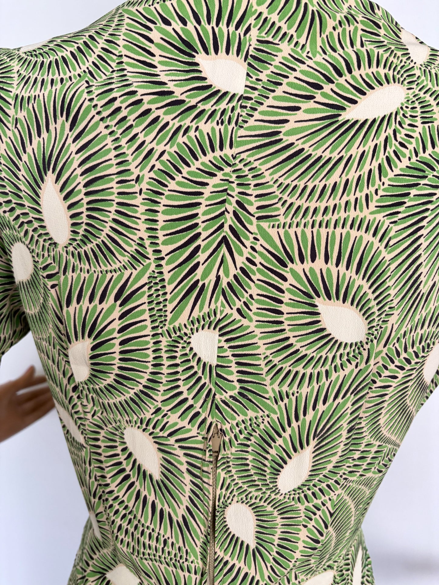 XS | 1940s Green Graphic Rayon Day Dress