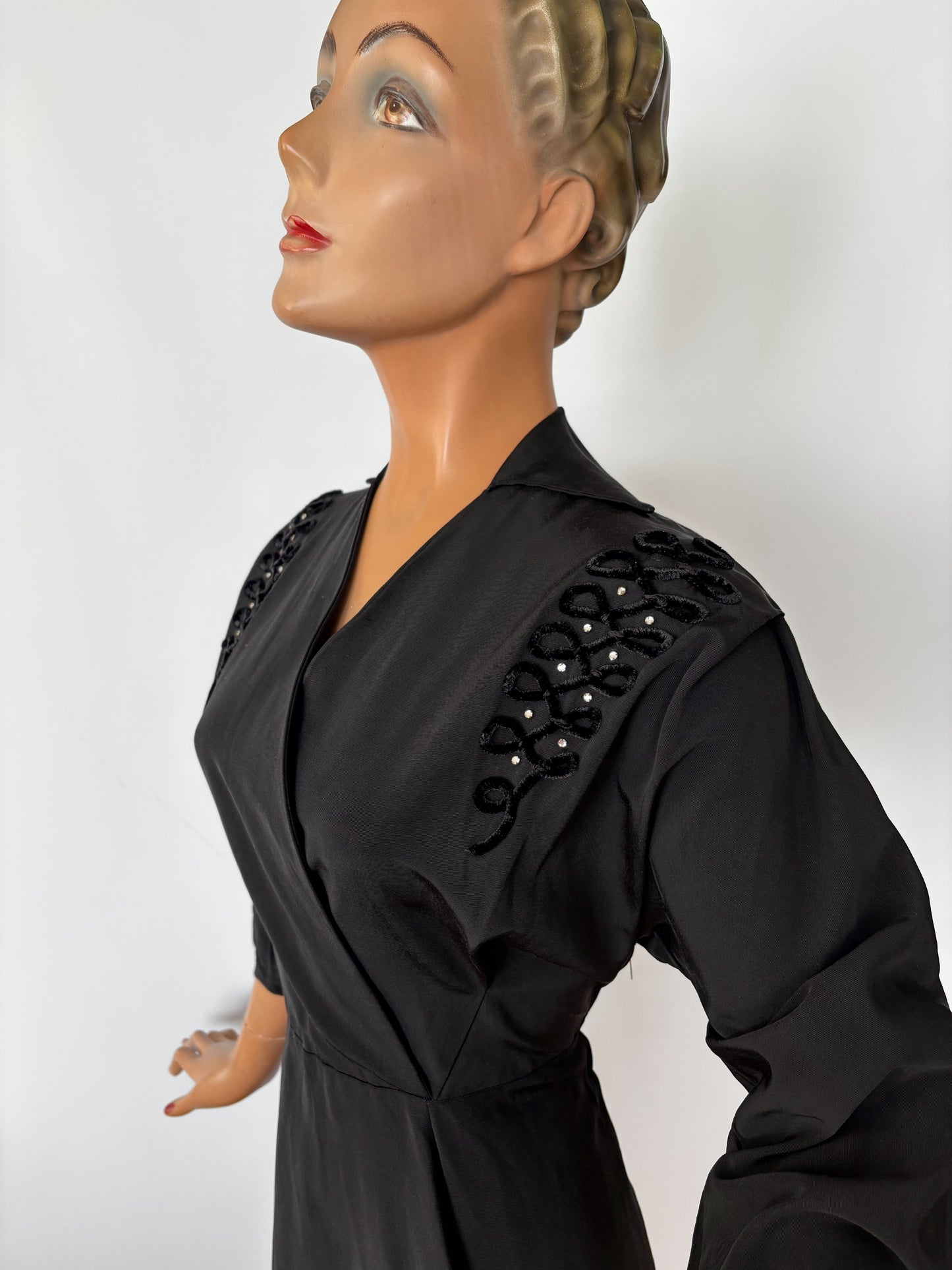 1940s/50s Ottoman Silk Soutache Dress | Large