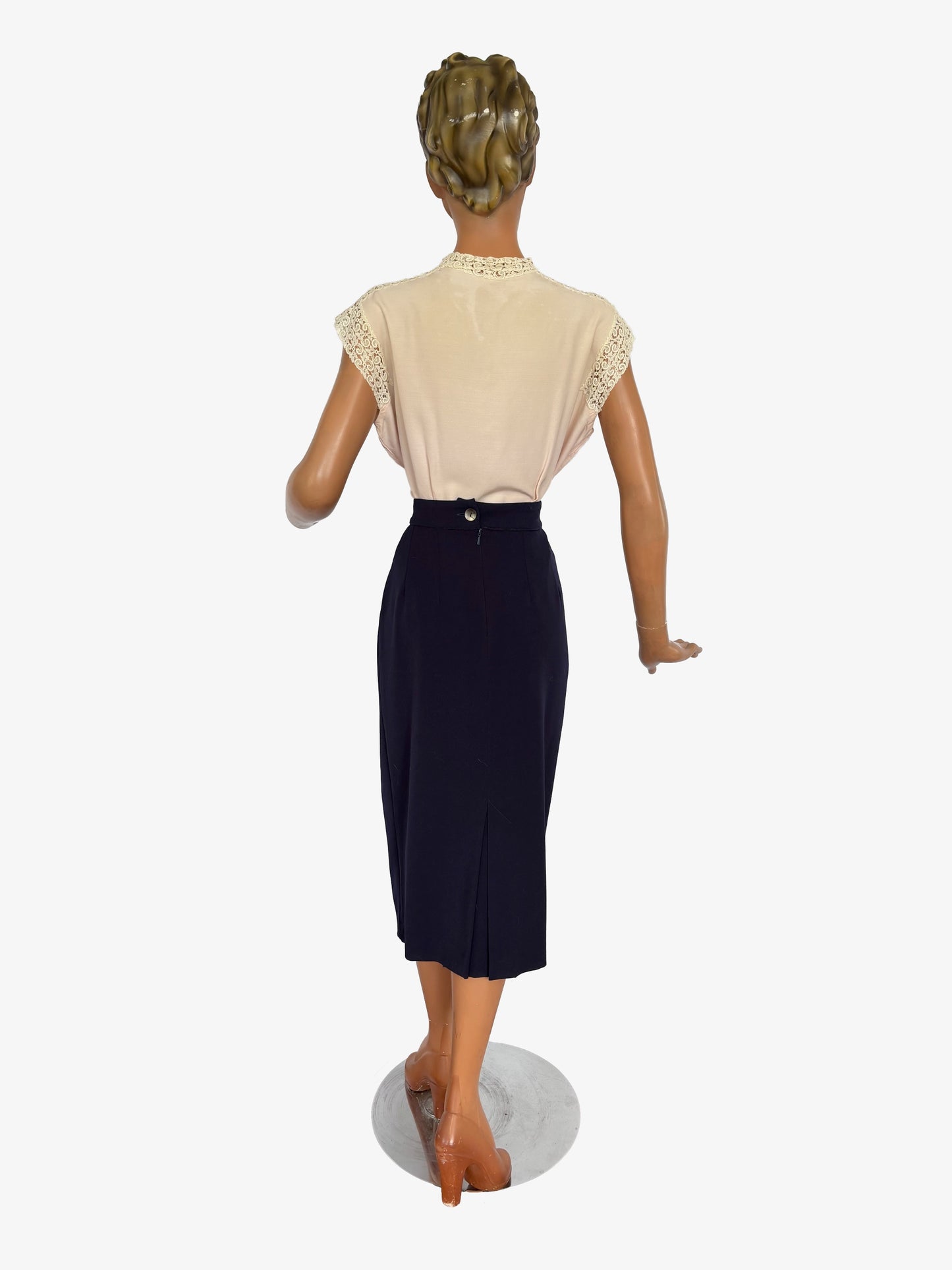 L | 1940s Blush Blouse With Lace Details – Riquel