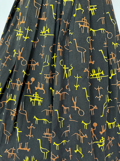 1950s Primitive Novelty Print Skirt  | L