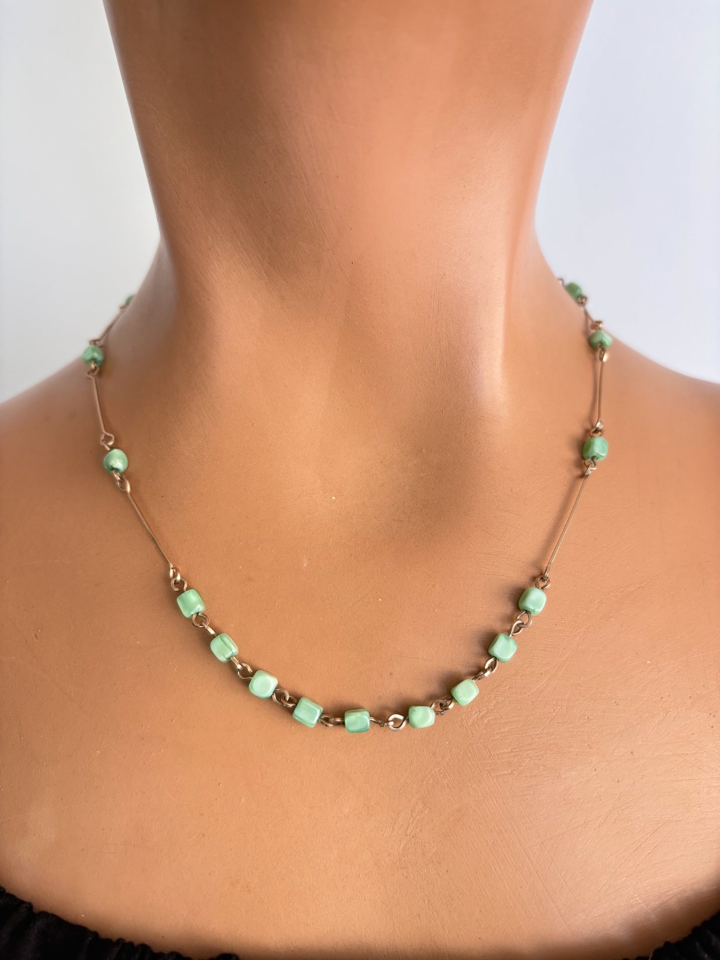 1920s/30s Art Deco Mint Green Glass Bead Necklace