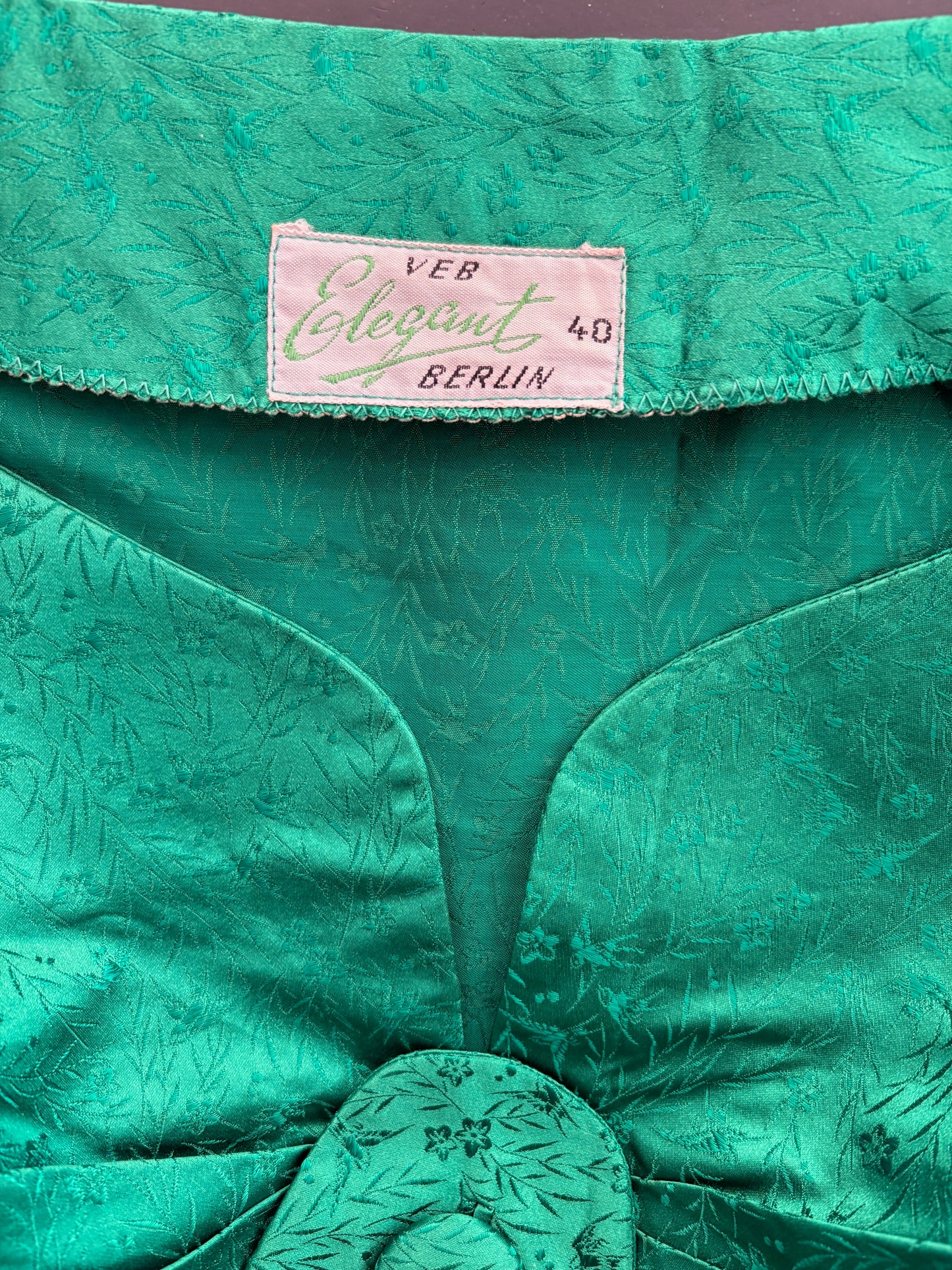 M | 1950s/60s Emerald Green Wiggle Dress