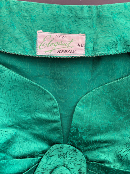 M | 1950s/60s Emerald Green Wiggle Dress