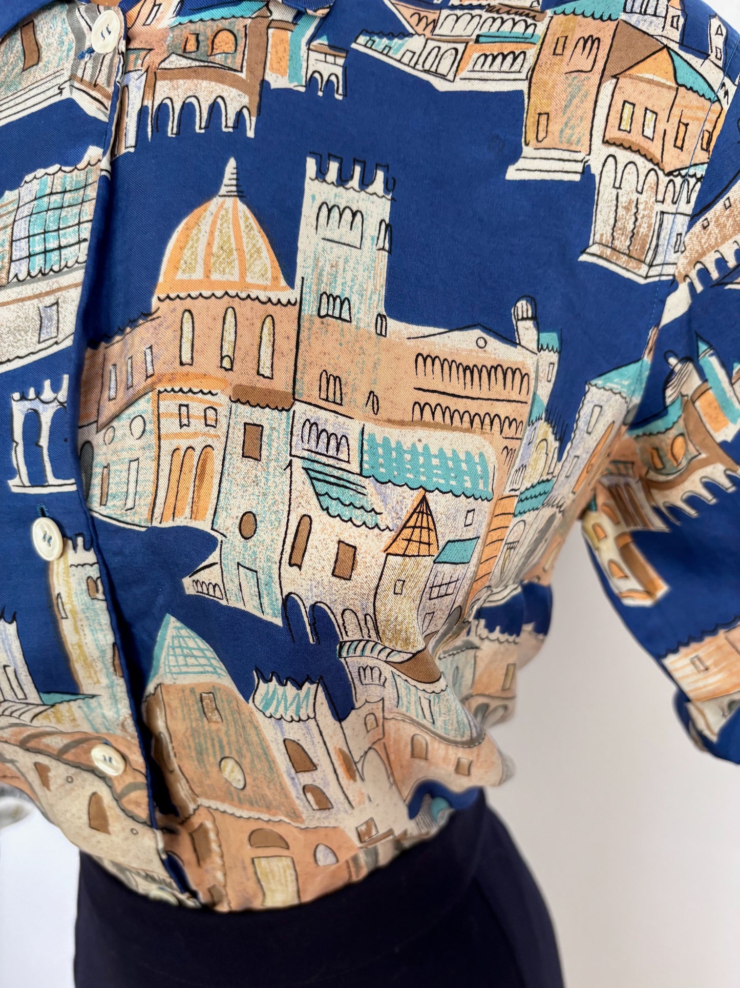 L | 1940s/50s Casa Della Moda Florence Novelty Print Silk Blouse