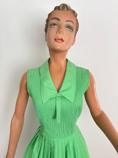S/M | 1960s Apple Green Cotton Dress