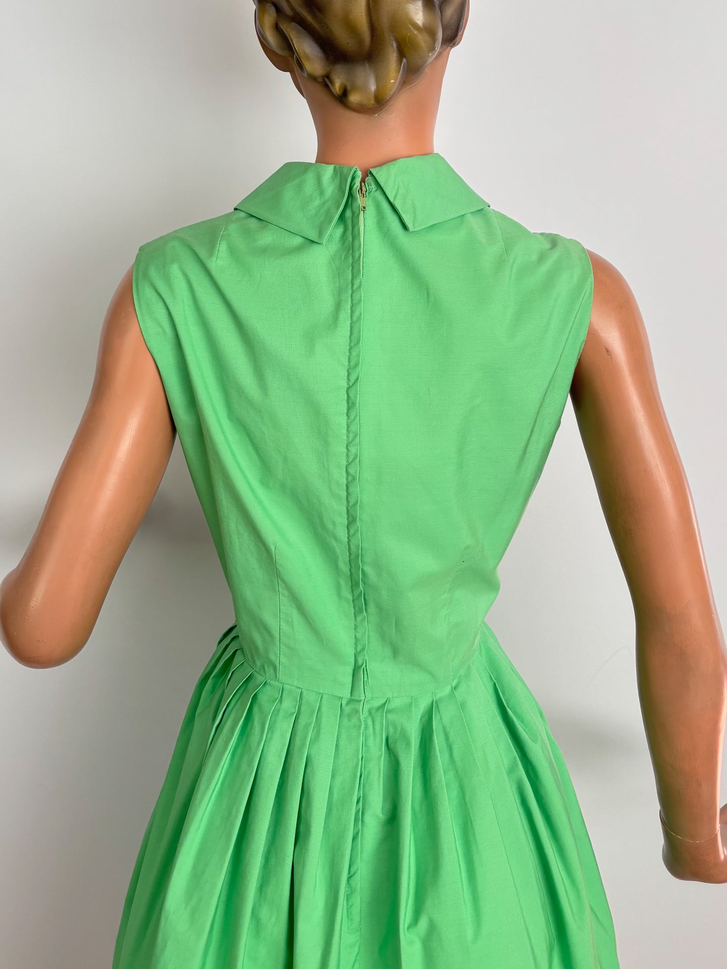 S/M | 1960s Apple Green Cotton Dress