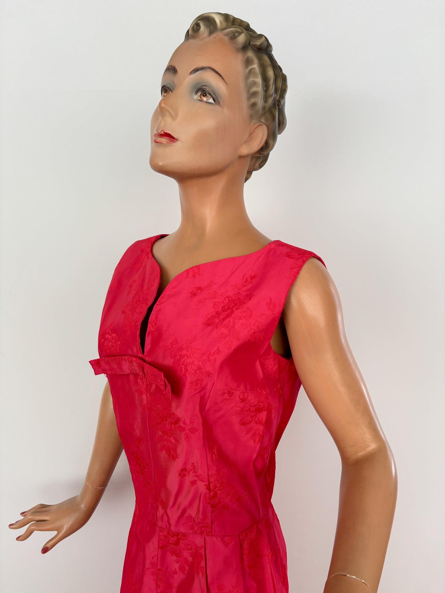 S/M | 1950s/60s Pink Red Brocade Wiggle Dress