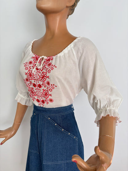 M/L | 1970s Romanian Blouse White Cotton Red Embroidery