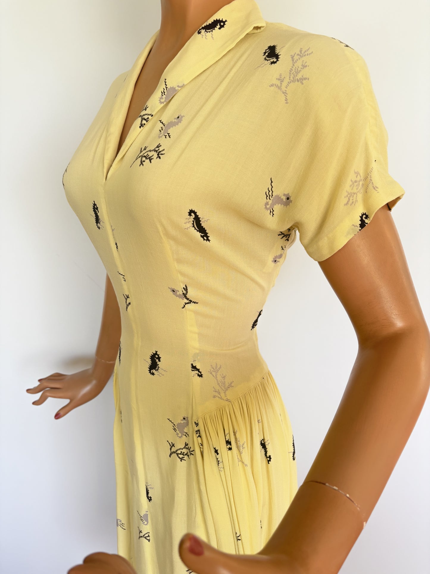 1940s Rayon Seahorse Novelty Print Dress | Small