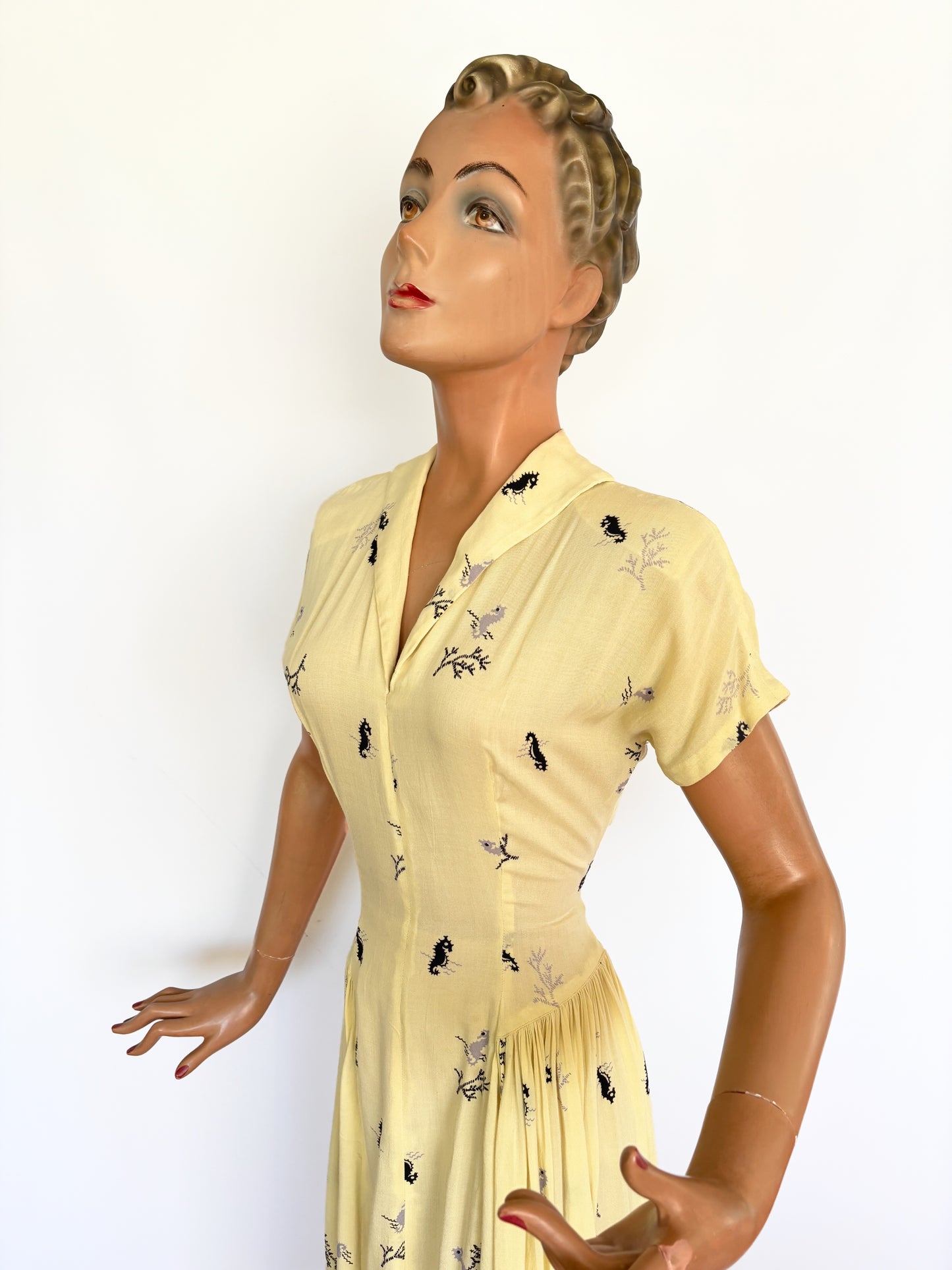 1940s Rayon Seahorse Novelty Print Dress | Small