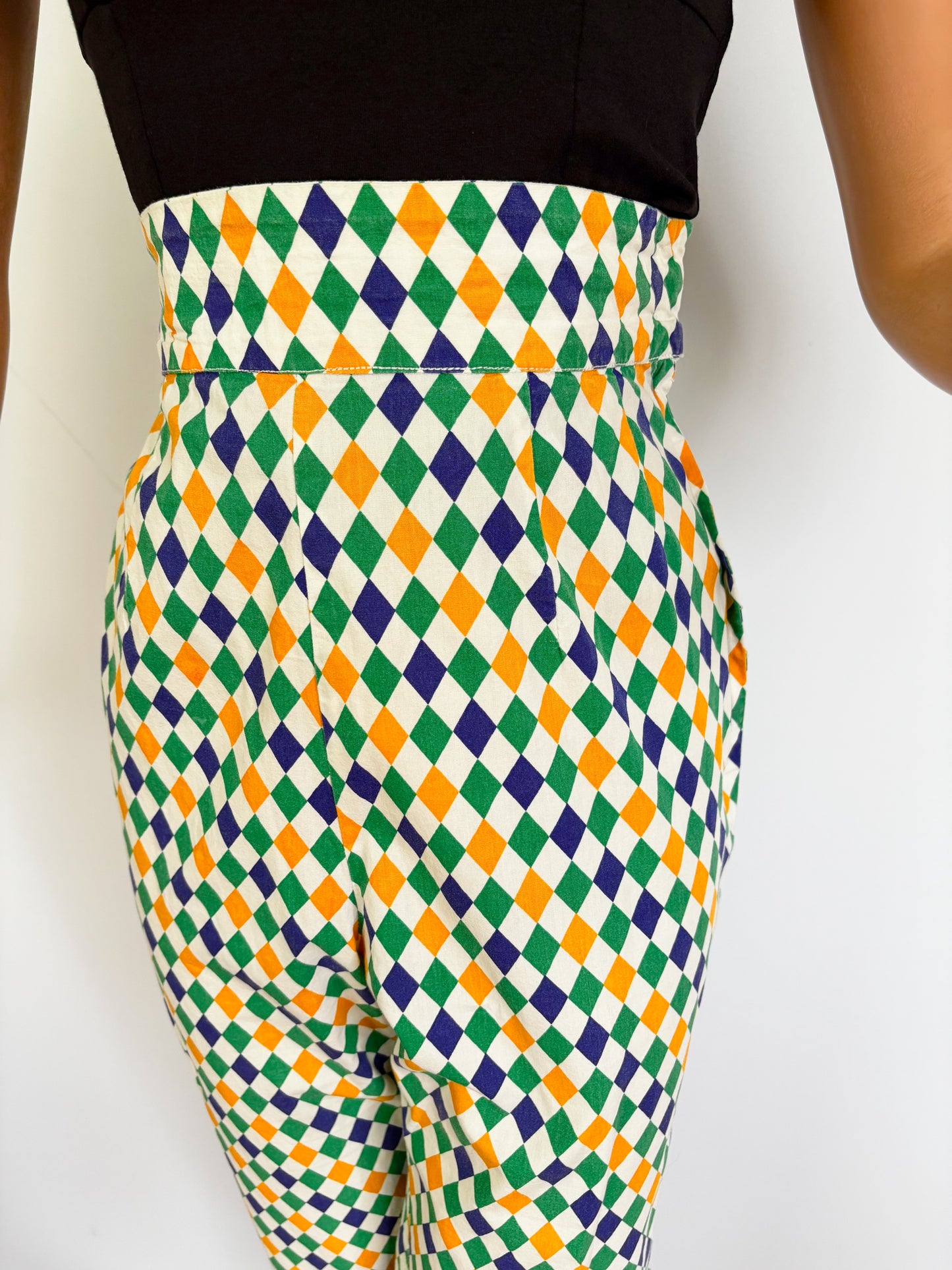 1950s Style Harlequin Capri Pants  | S