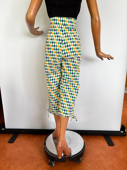 1950s Style Harlequin Capri Pants  | S