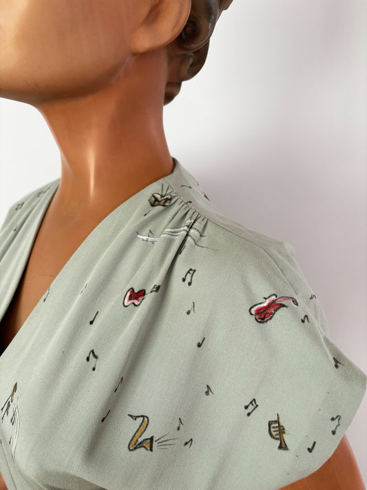 1940s Style Vintage Gabardine Hand Painted Musical Novelty Print Dress | Small
