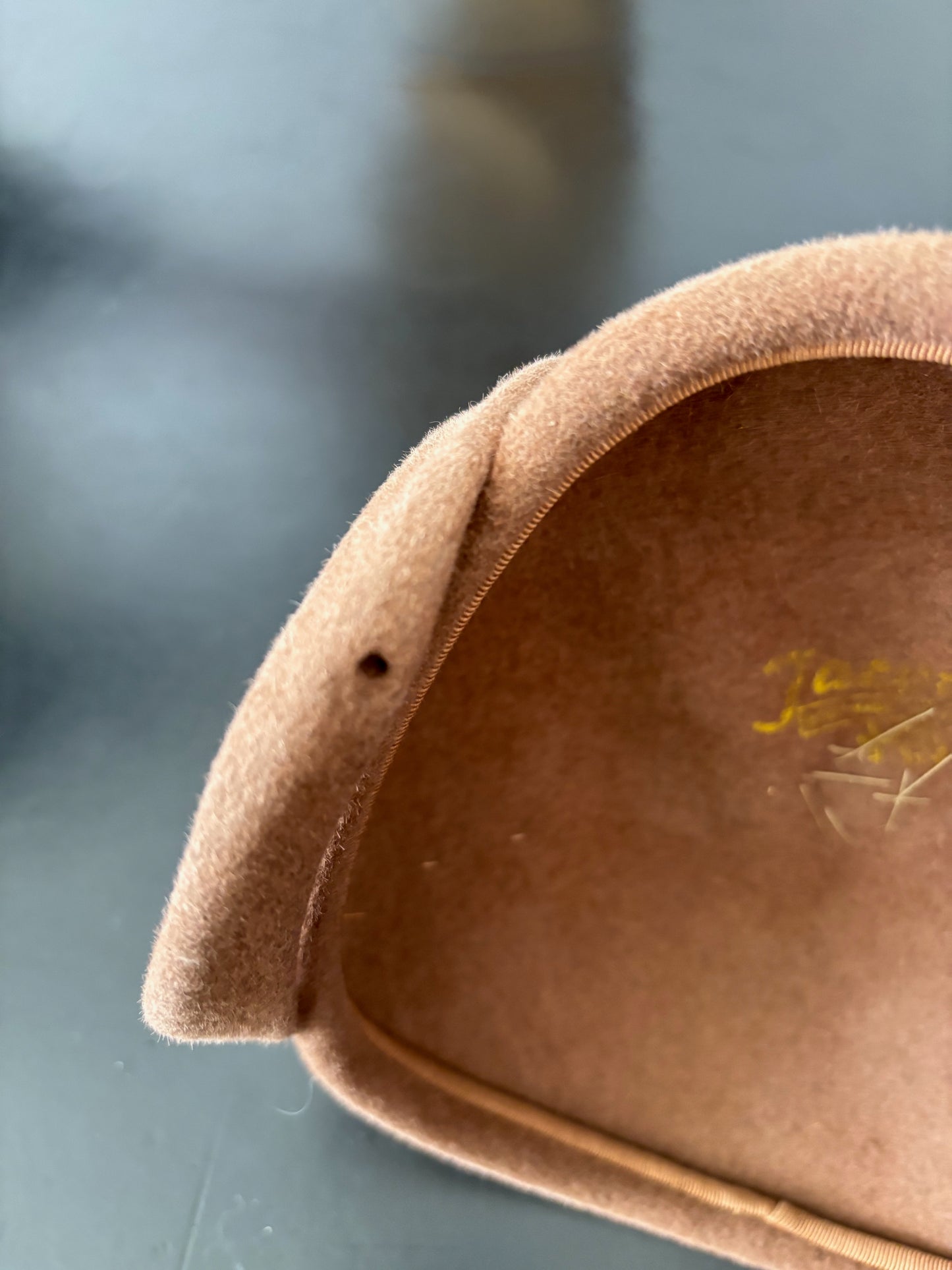 1940s Brown Velour Felt Cocktail Hat With Mink Trim