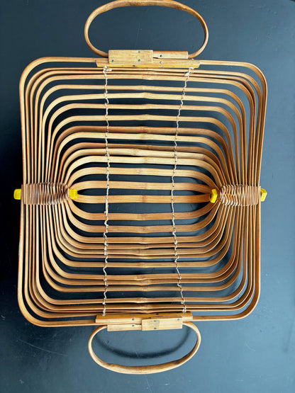 1940s Large Foldable Bamboo Handbag