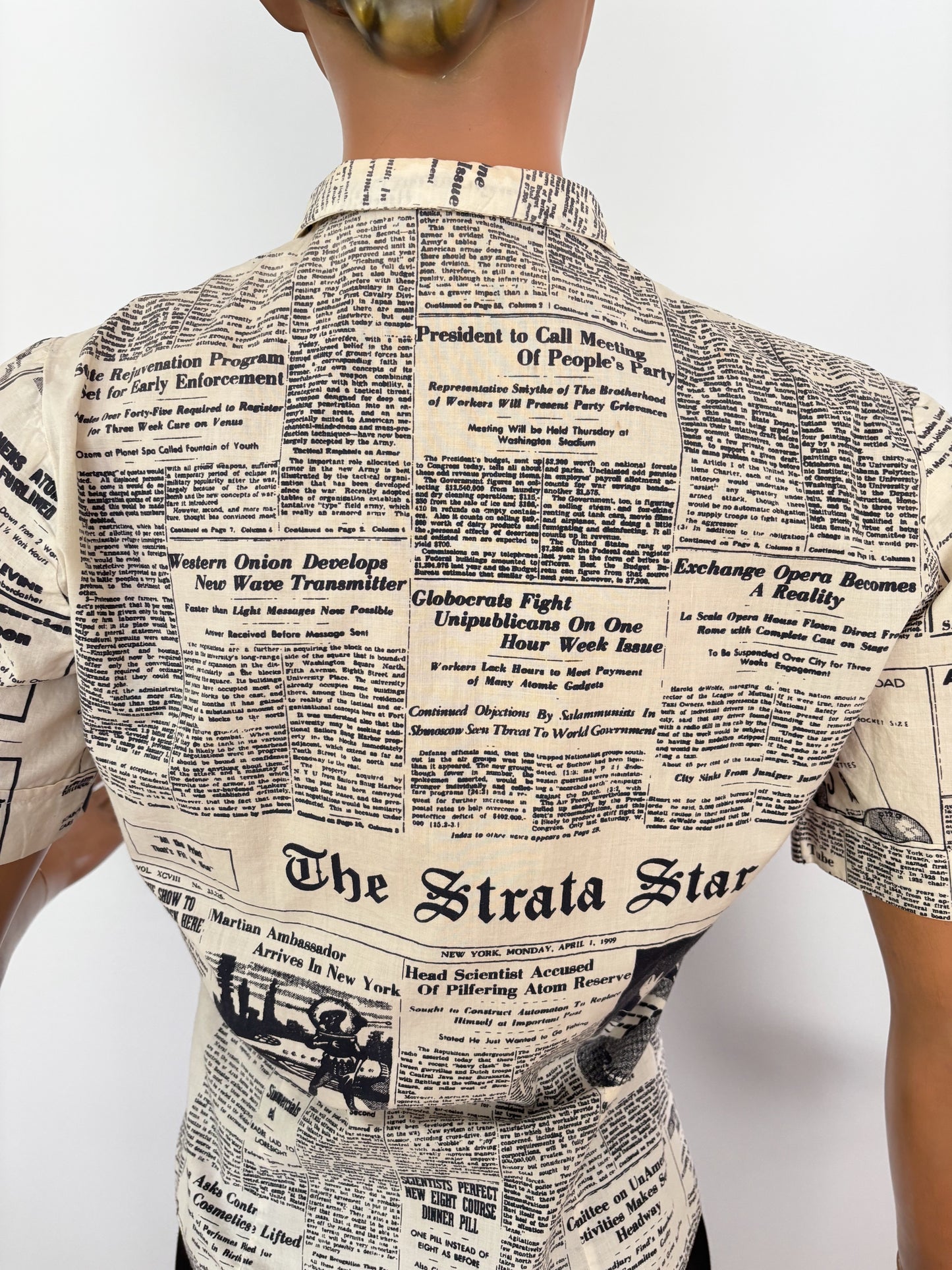 Rare 1950s Sci-Fi Novelty Print Blouse – “Strata Star” Faux Newspaper | Small