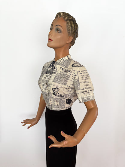 Rare 1950s Sci-Fi Novelty Print Blouse – “Strata Star” Faux Newspaper | Small