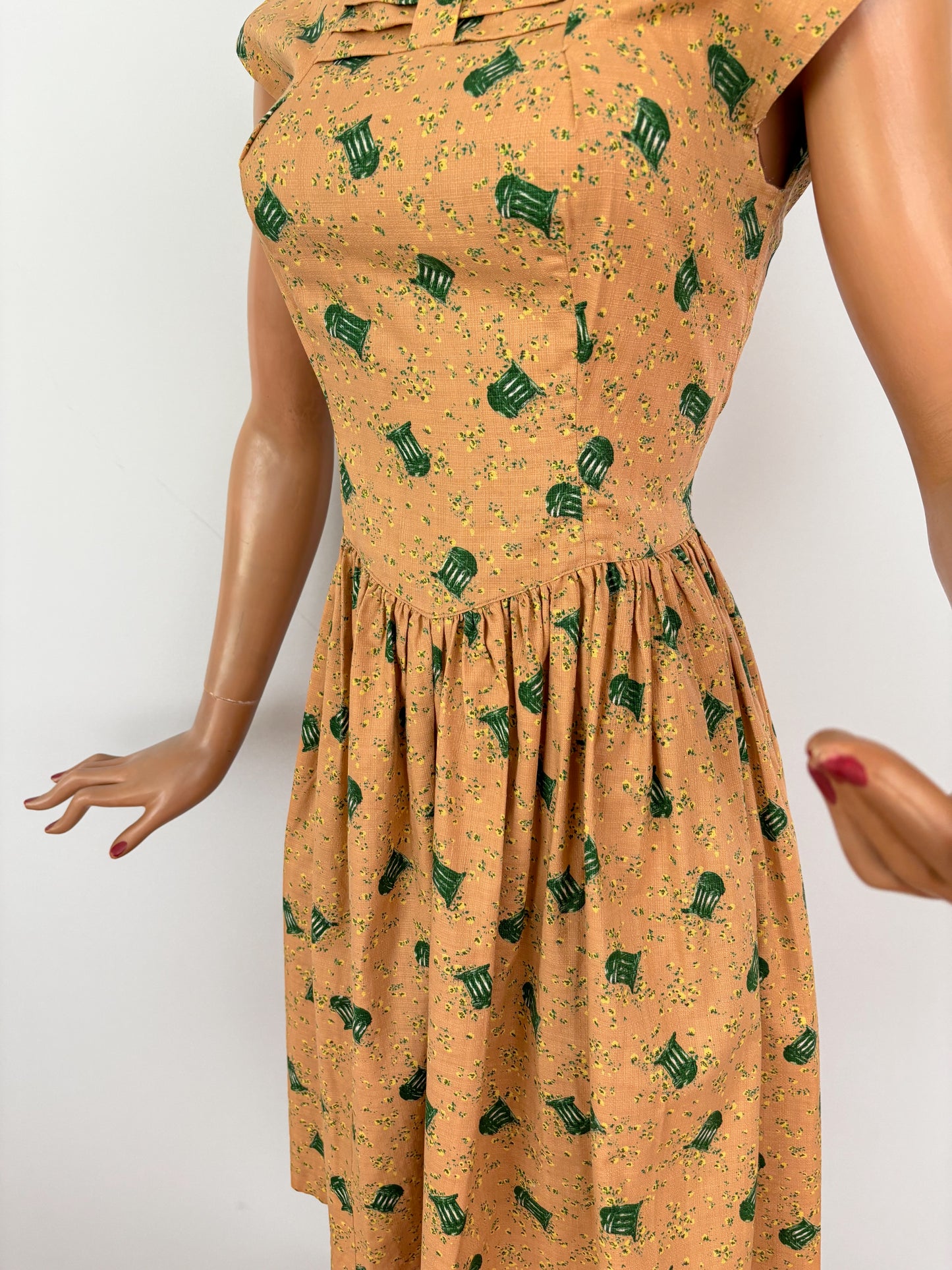 1950s Two Piece Cotton Dress and Jacket Set with Bandstand Print | XS