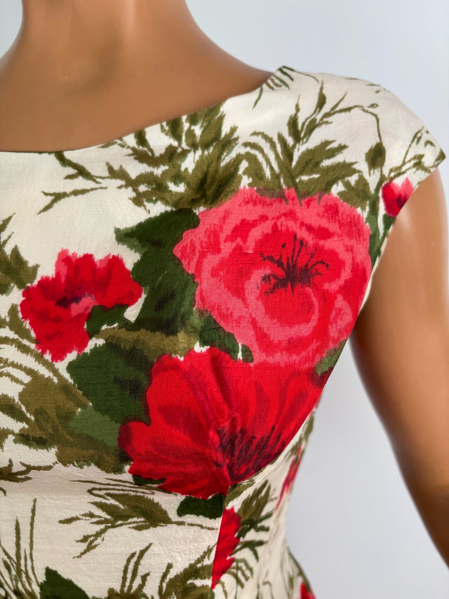 M | 1950s/60s Silk Floral Wiggle Dress