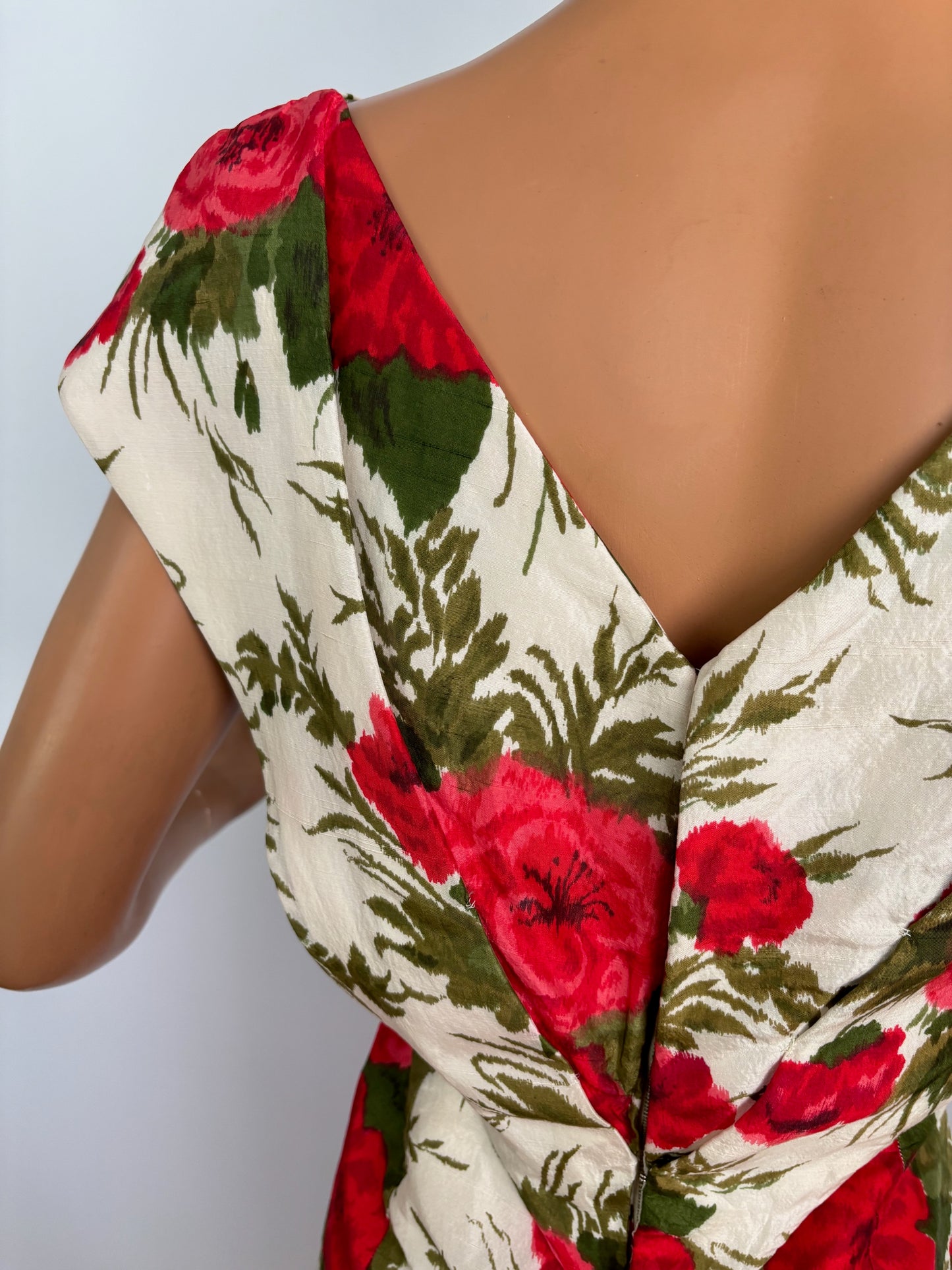 M | 1950s/60s Silk Floral Wiggle Dress