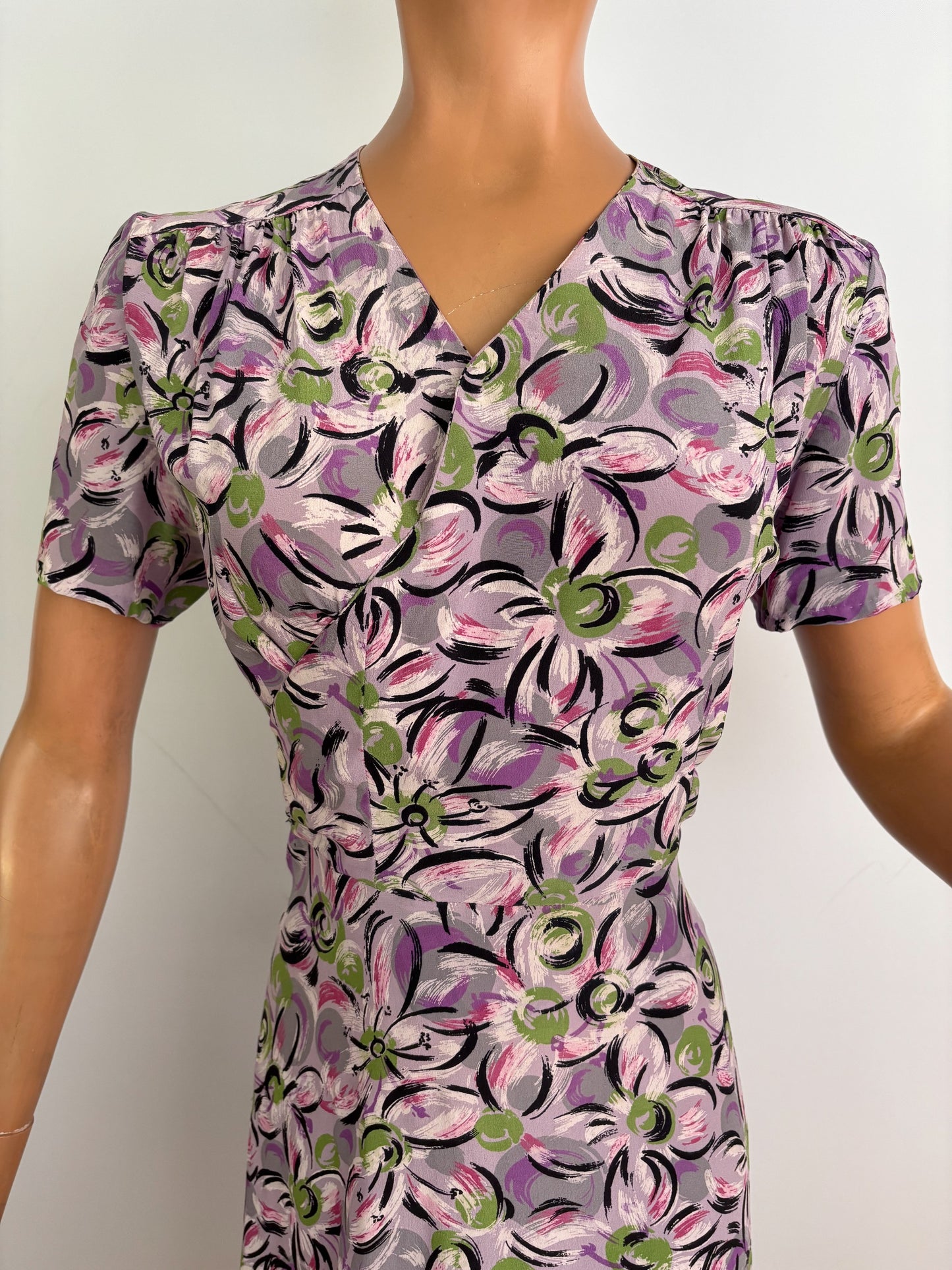S | 1940s Rayon Day Dress