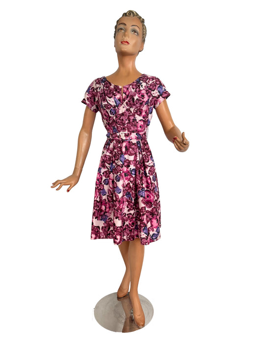 M | 1950s/60s Floral Cotton Dress With Belt