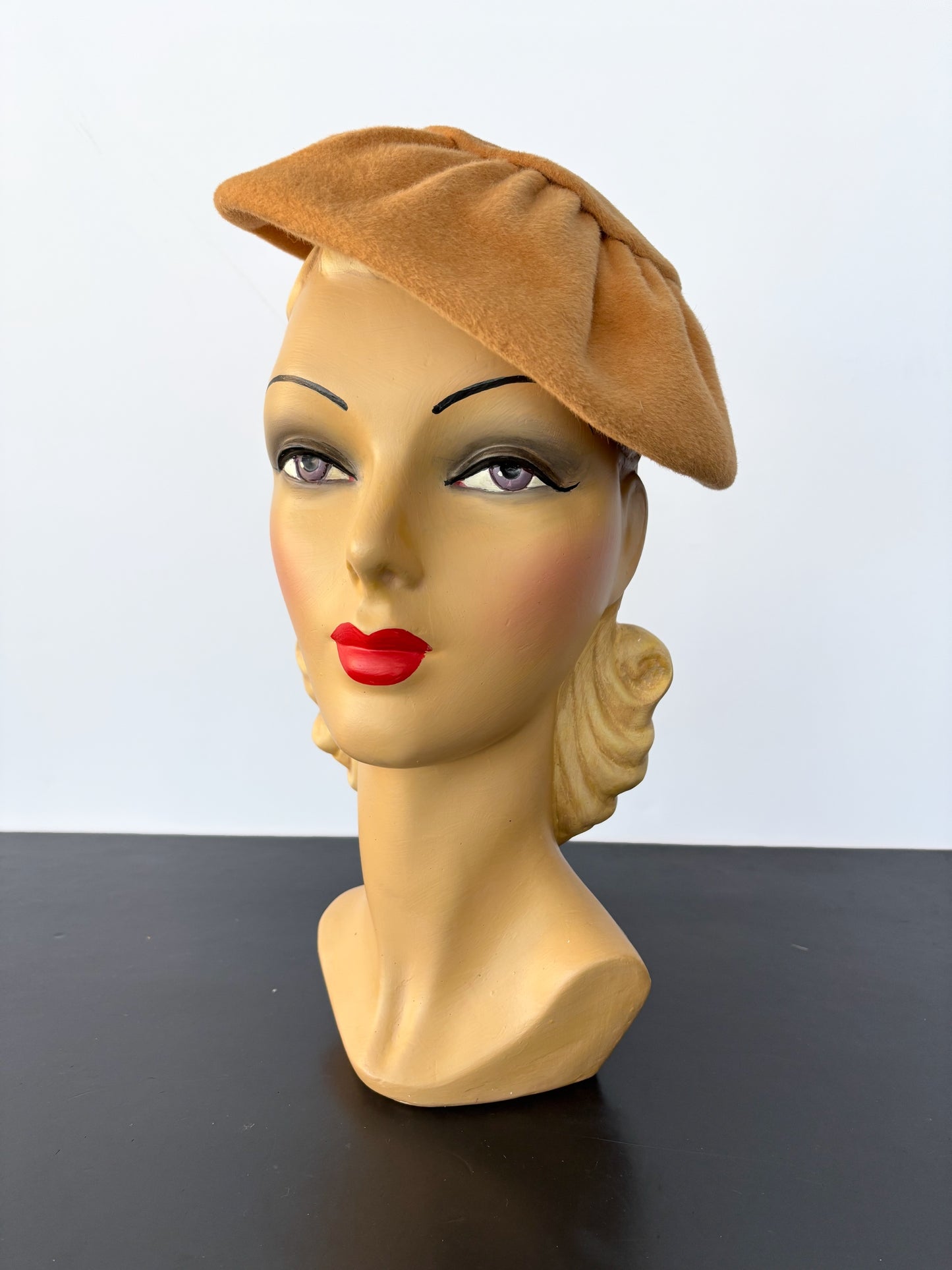 1940s/50s Fur Felt Tilt Hat Beige Orange Atelier Hut