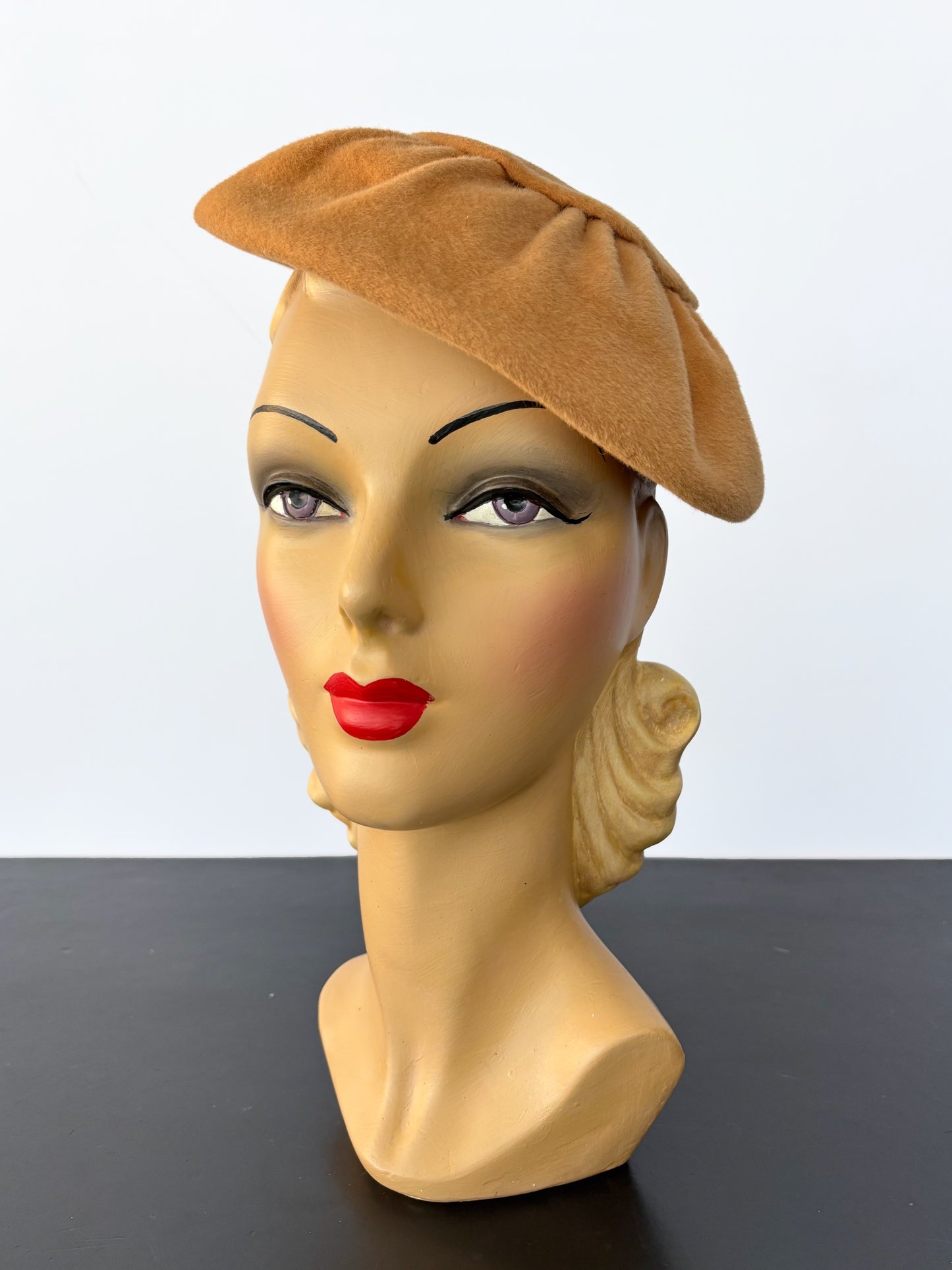 1940s/50s Fur Felt Tilt Hat Beige Orange Atelier Hut