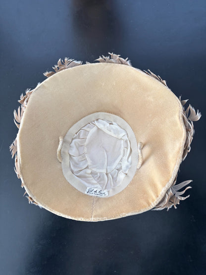 1940s/50s Beige Feather and Velvet Cocktail Hat