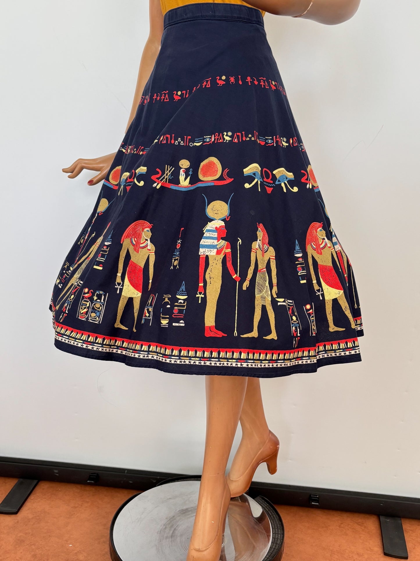 S/M | 1950s Egyptian Novelty Print Skirt