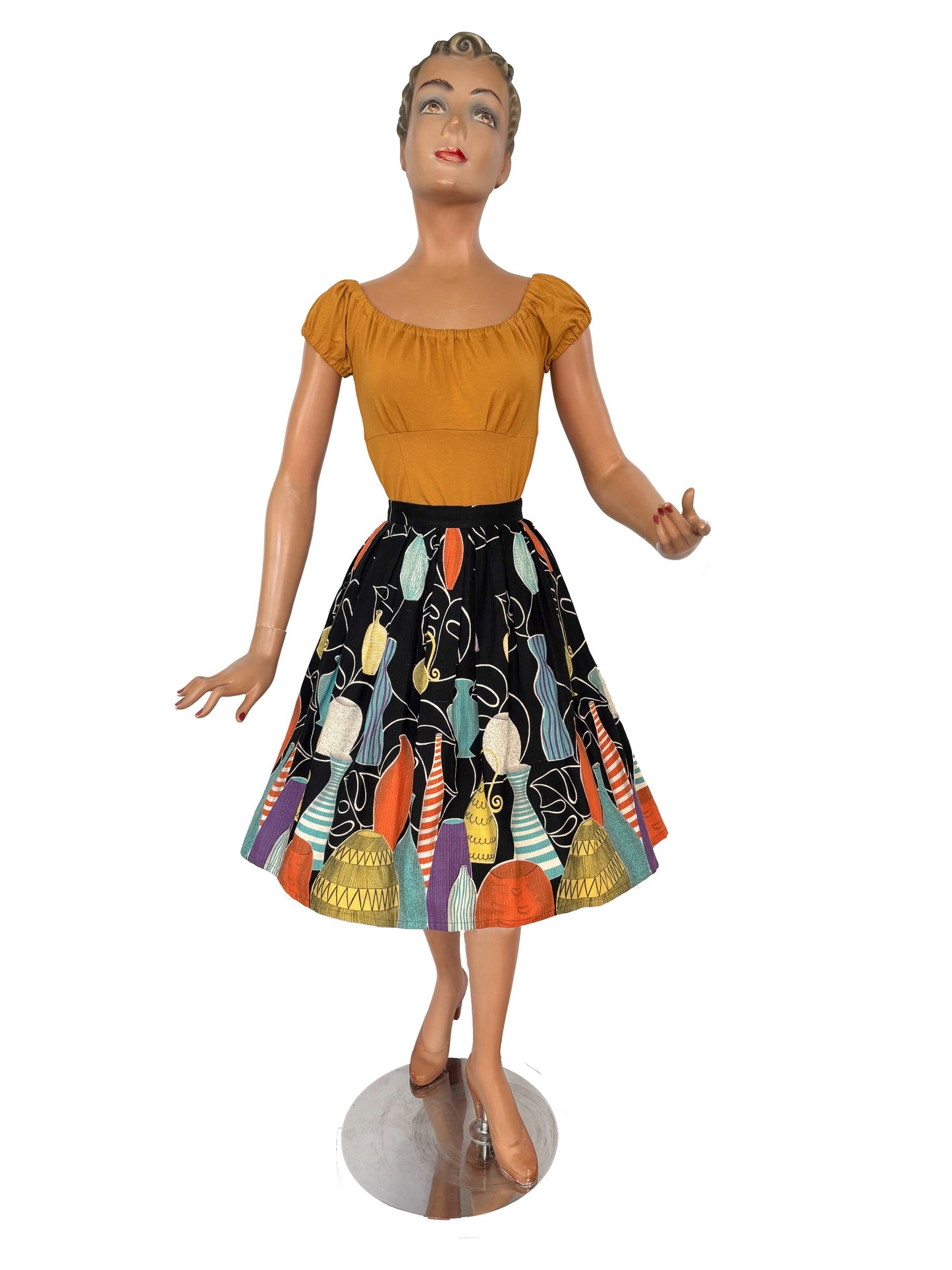 M | 1950s Barkcloth Novelty Skirt With Vase Print