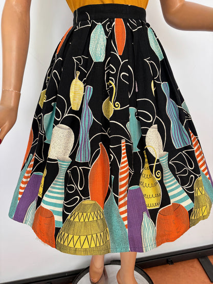 M | 1950s Barkcloth Novelty Skirt With Vase Print