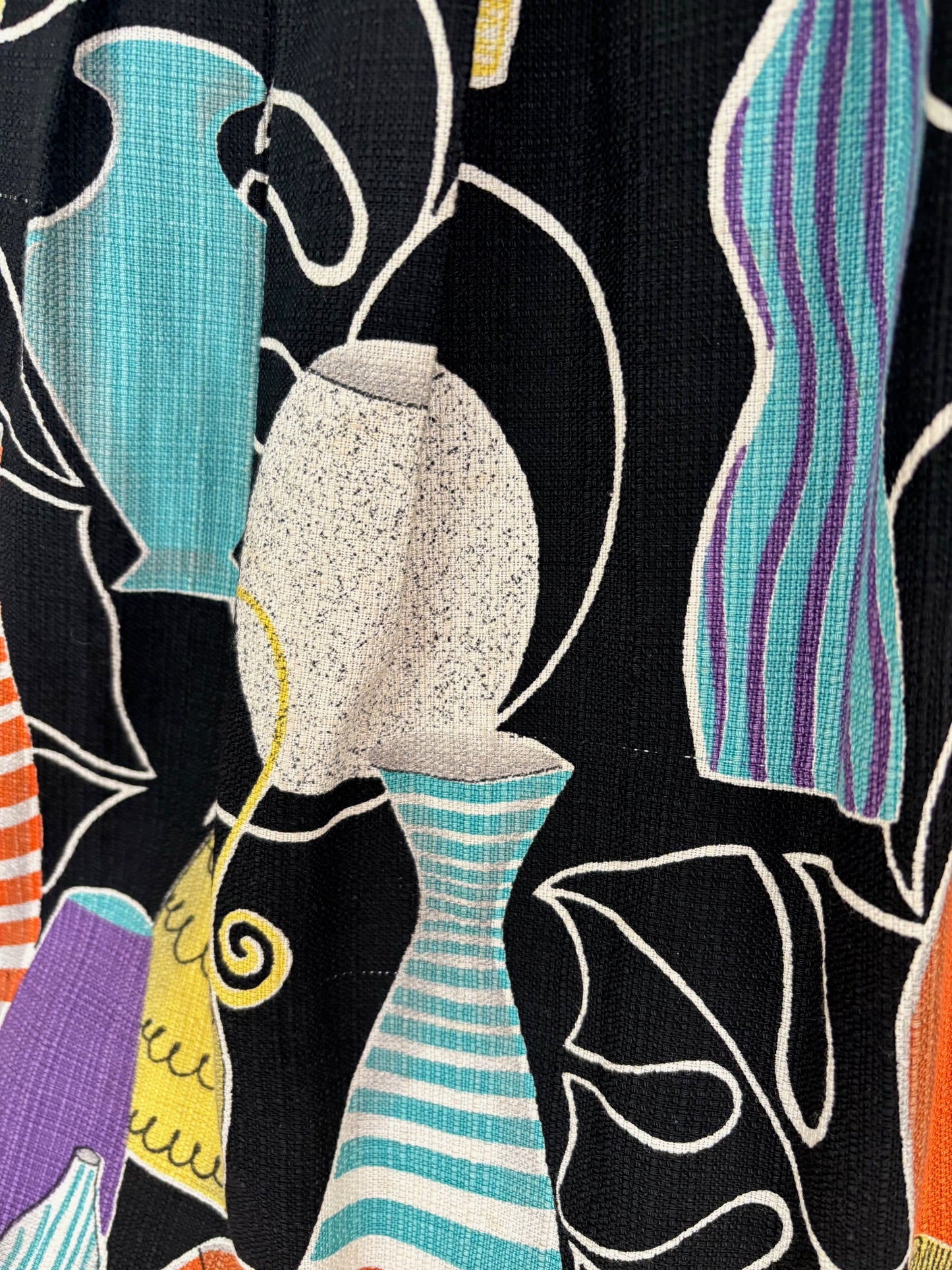 M | 1950s Barkcloth Novelty Skirt With Vase Print
