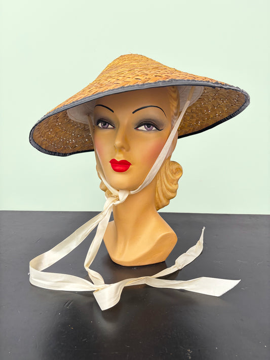 1960s Asian-Style Conical Straw Hat With Satin Ties