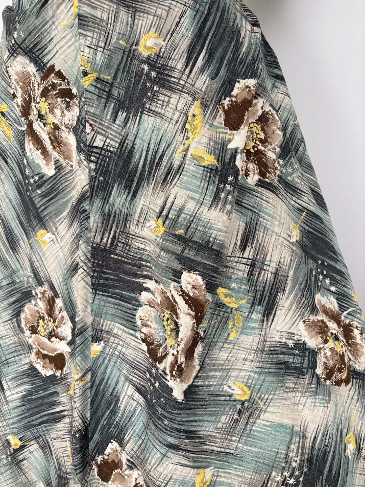 S/M | 1950s/60s Floral Cotton Poplin Circle Skirt