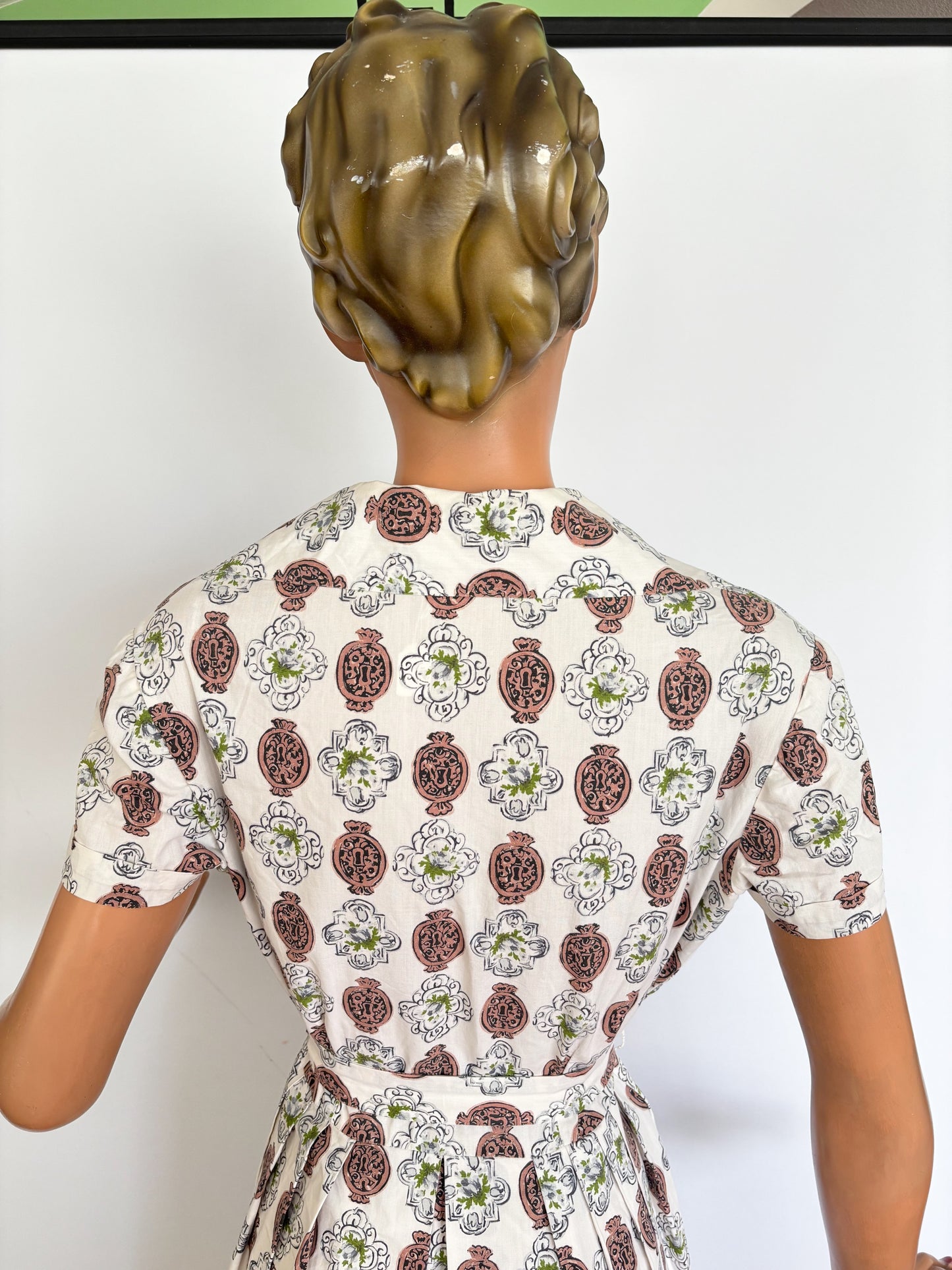 1940s 1950s Novelty Lock Print Button Down Dress w. Matching Belt | M