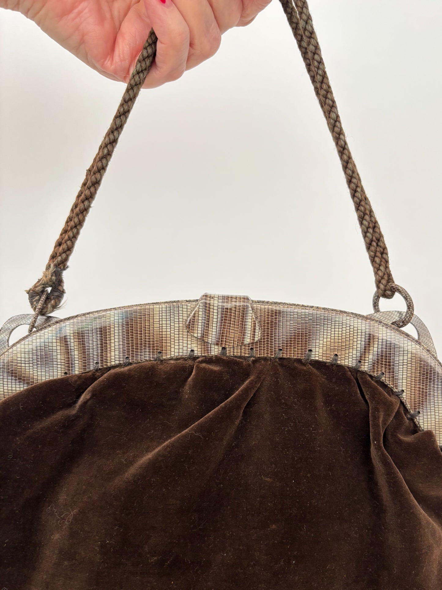 1940s Brown Velvet Pouch Handbag With Marbled Plastic Frame