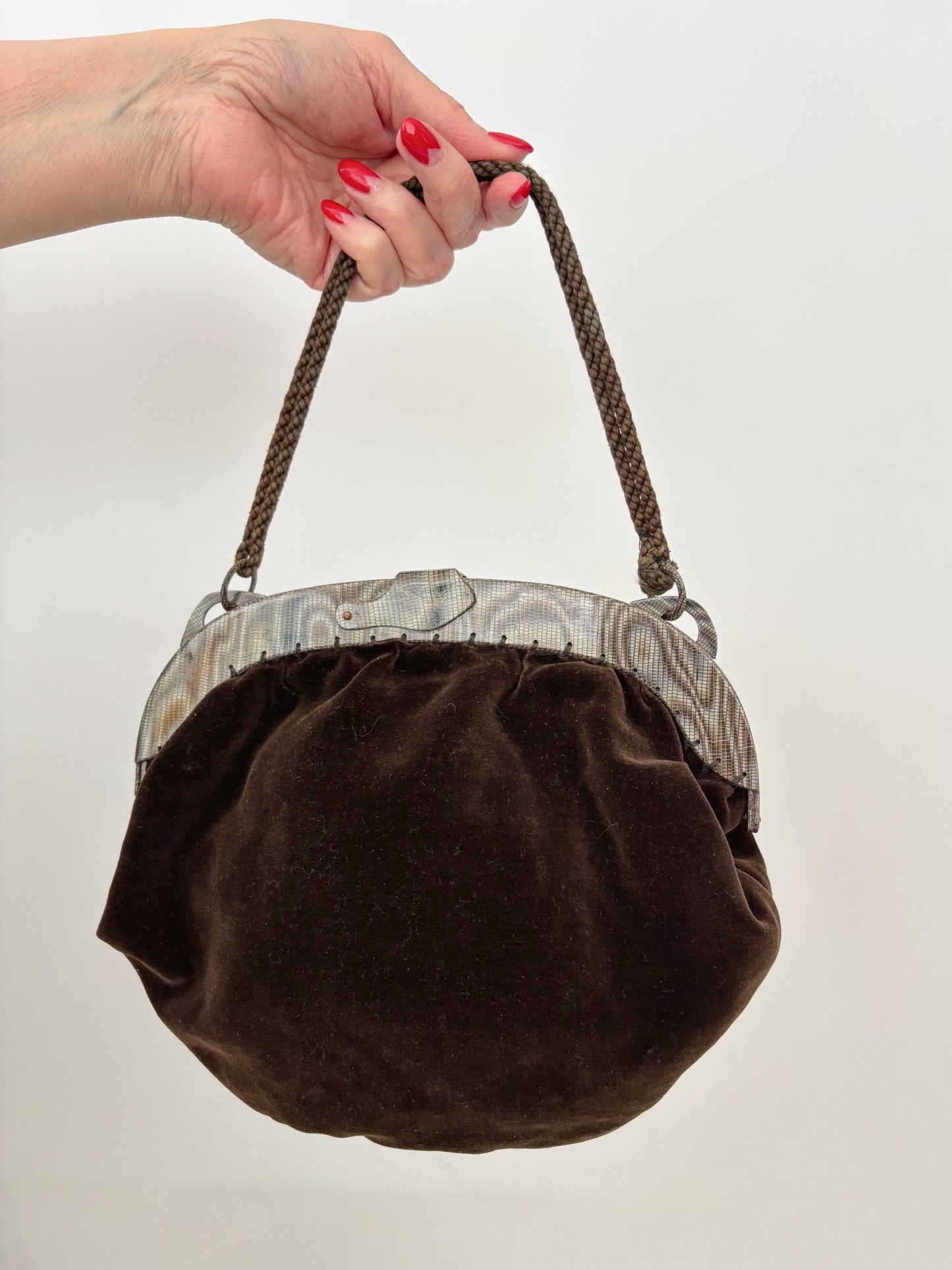 1940s Brown Velvet Pouch Handbag With Marbled Plastic Frame